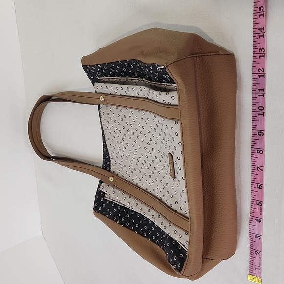 Relic by Fossil Bailey shoulder bag. Size 14 X 11" - Picture 8 of 10